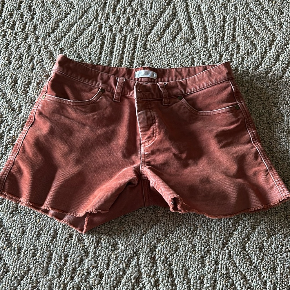 Carve designs shorts  size 4. 4 inch inseam